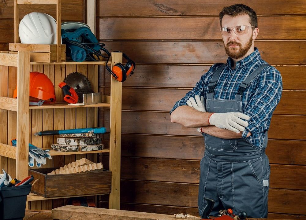 Czym są szczotkarki do drewna