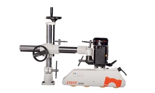 Nowy posuw 4 rolkowy Maggi Steff 2044 z statywem