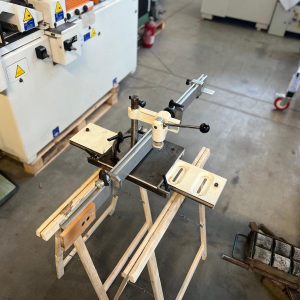 Wózek do frezarki lub piły