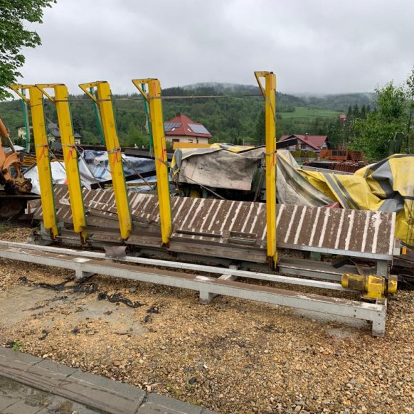 Odbiornik za strugarką czterostronną lub wielopiłą